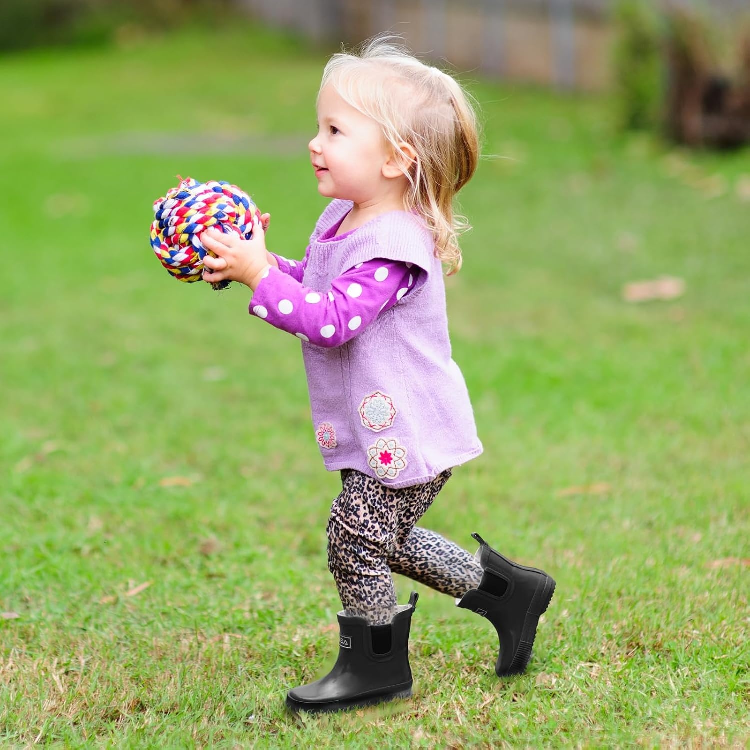 image:imageHISEA Kids BarefootFriendly Rain Boots 100 Natural Rubber Waterproof Ankle Chelsea Boots with Soft Cotton Lining AntiChafing Design for Toddlers Boys GirlsBlack